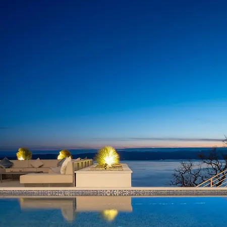 Luxury Hedonia Brela