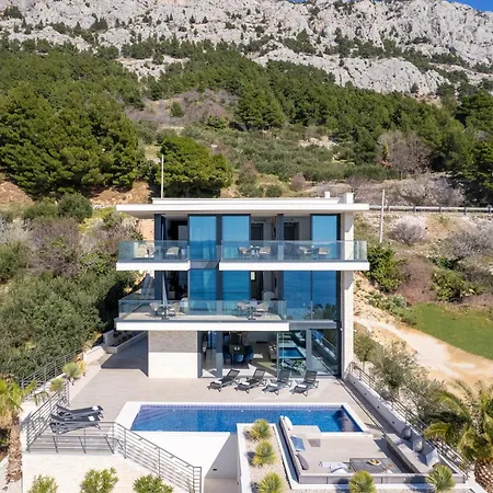 Luxury Hedonia Villa