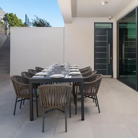 Luxury Hedonia Villa