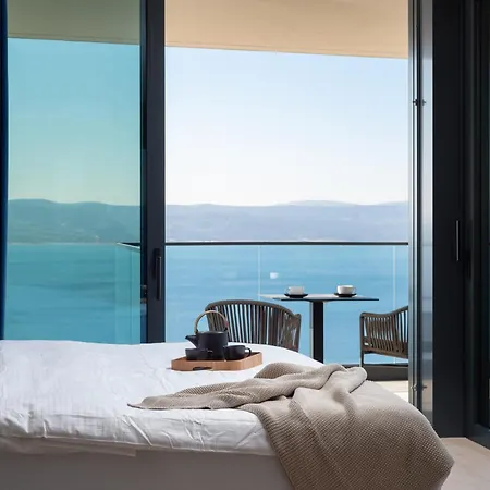 Luxury Hedonia Villa *