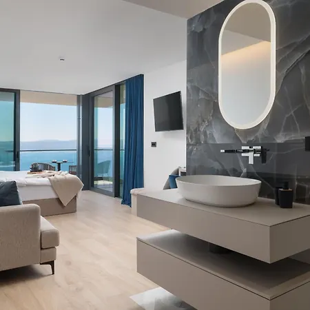 Luxury Hedonia * Brela