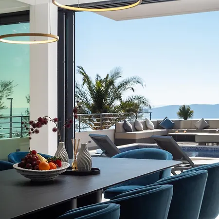 Luxury Hedonia Villa *